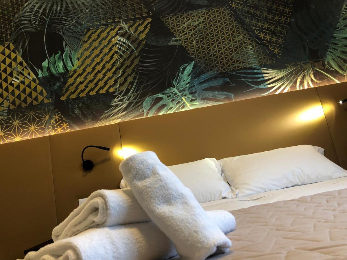Hotel Suez Lido di Jesolo Bagian luar foto