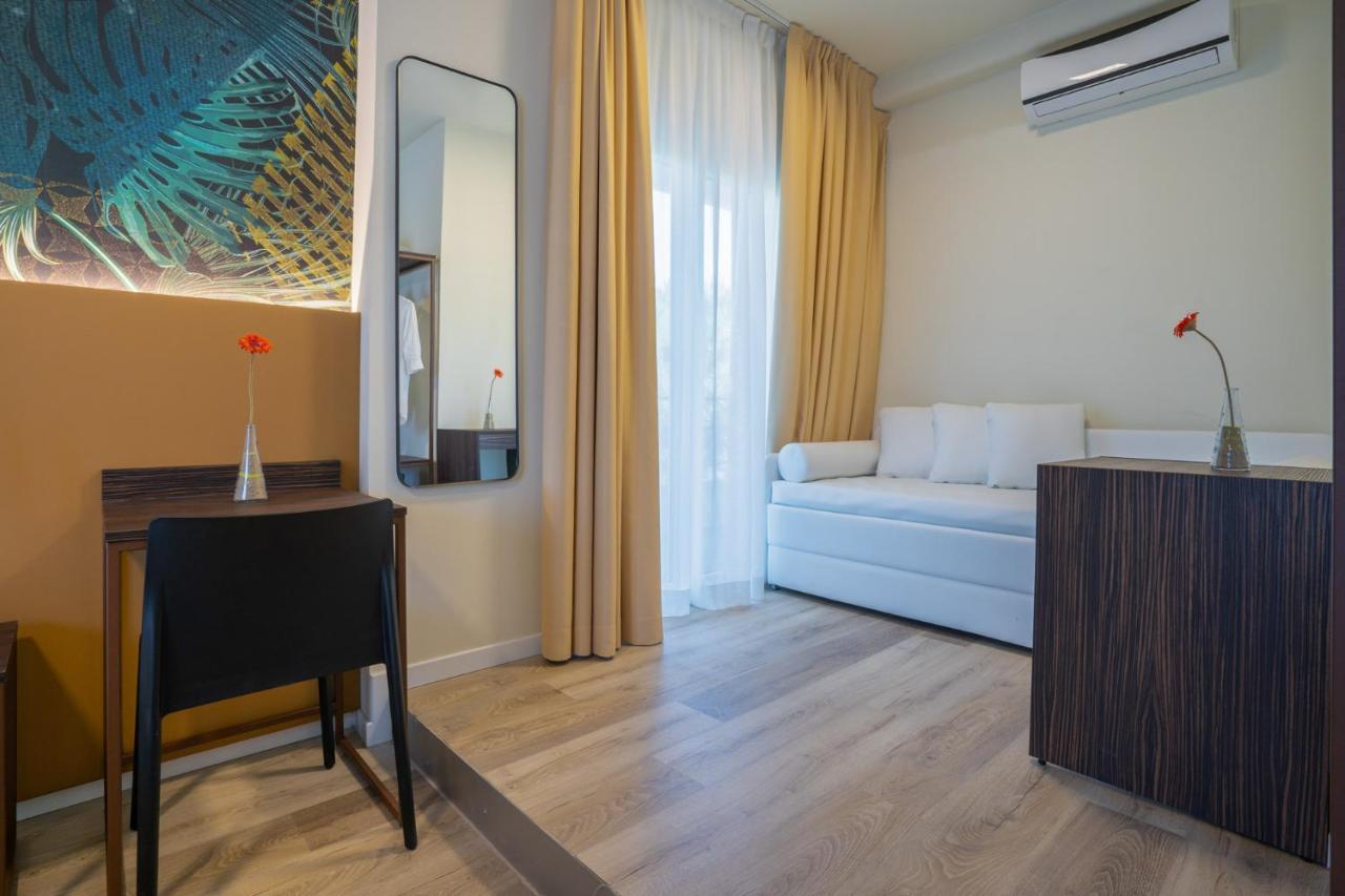 Hotel Suez Lido di Jesolo Bagian luar foto