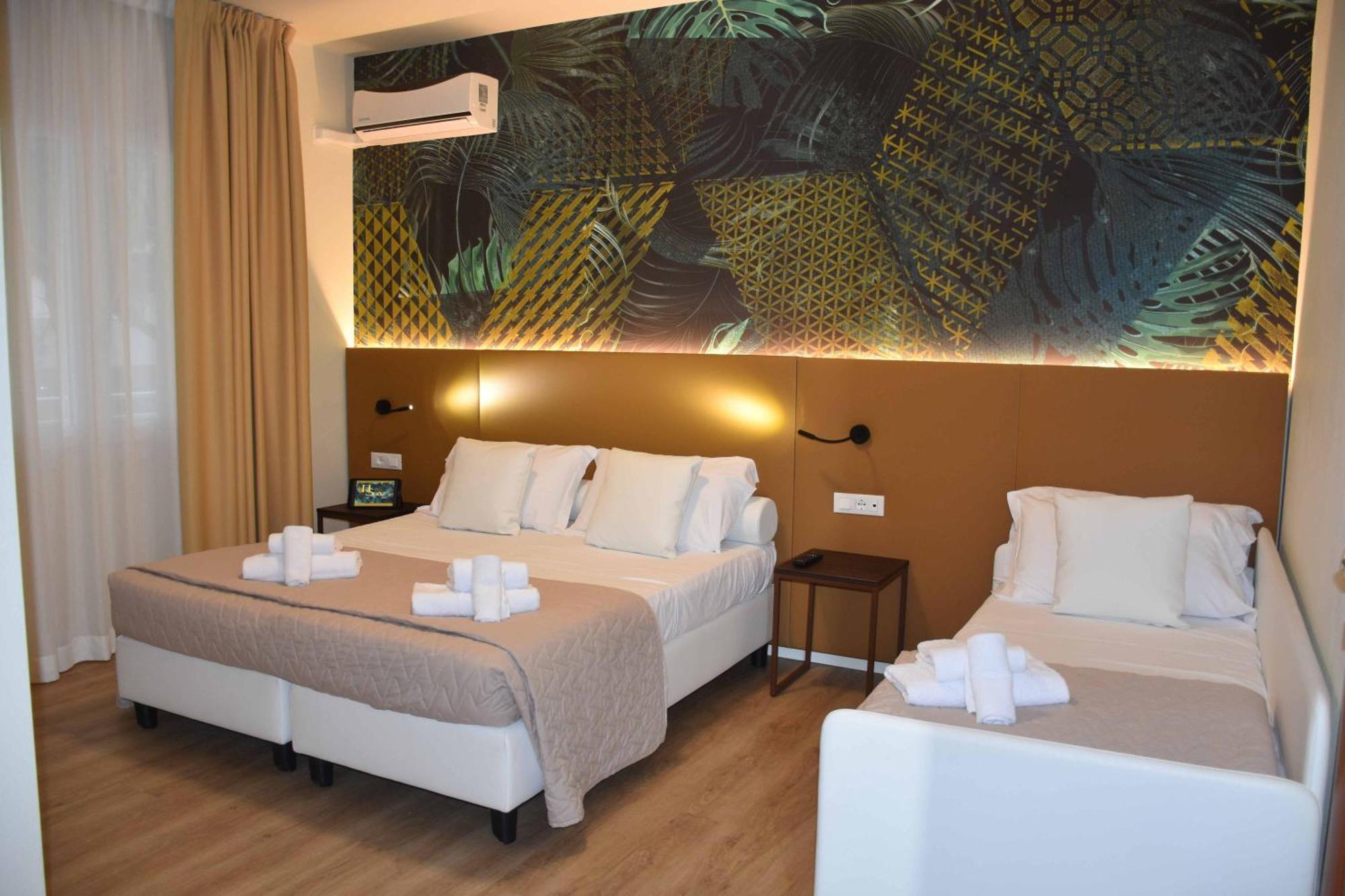Hotel Suez Lido di Jesolo Bagian luar foto
